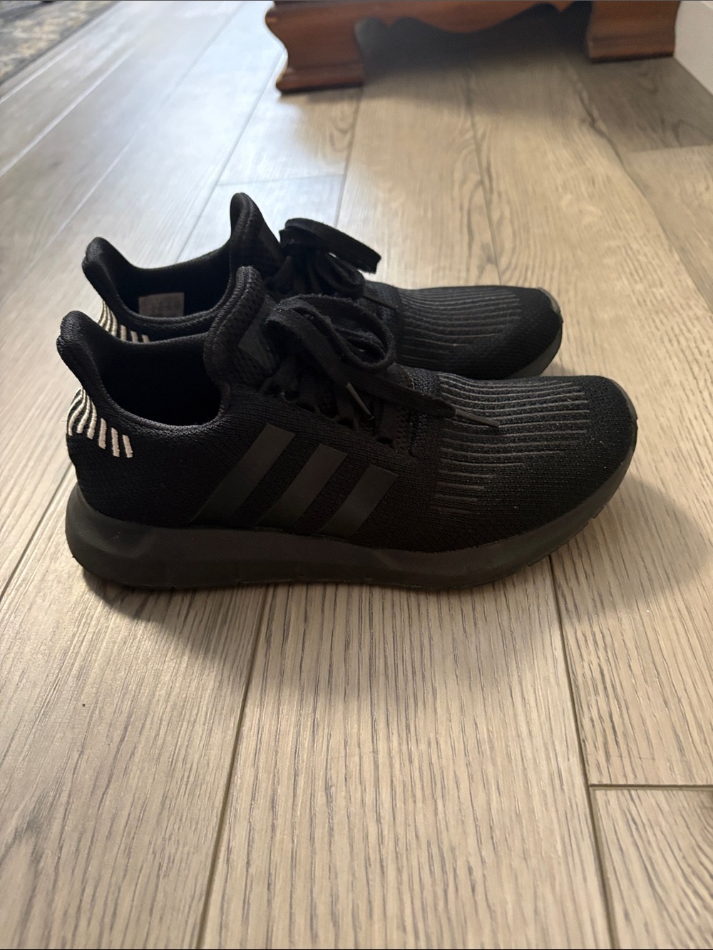 adidas Men's Black Knit Low-Top Sneakers with Subtle White Heel Detail